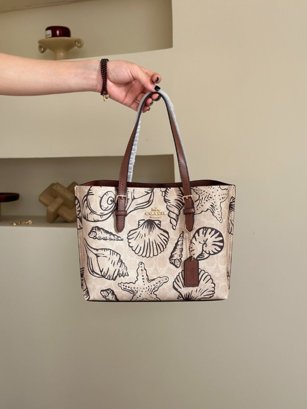 NWT Coach Mollie Tote Bag 25 In Signature Canvas With Shell Print CBH63